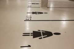 Mélygarázs festés, növelt méretű családi parkoló
