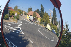 Körforgalom létesítése oldószeres festékkel Diósdon